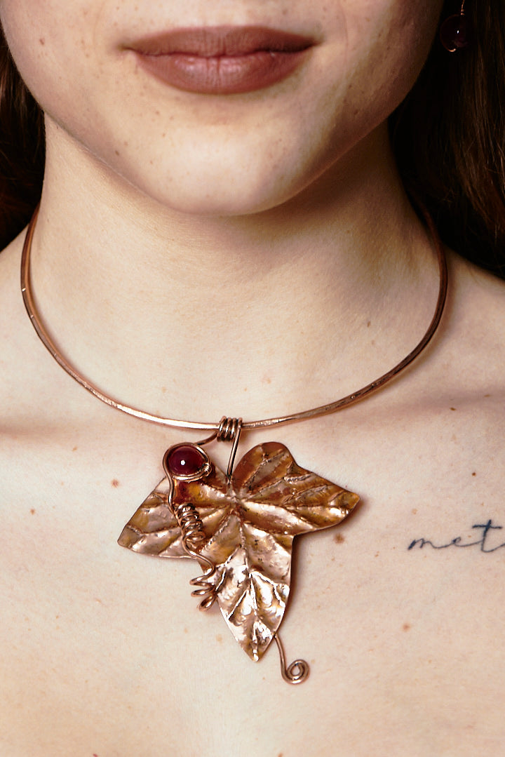 Rosso Strutturato – Copper Parure with Red Stone