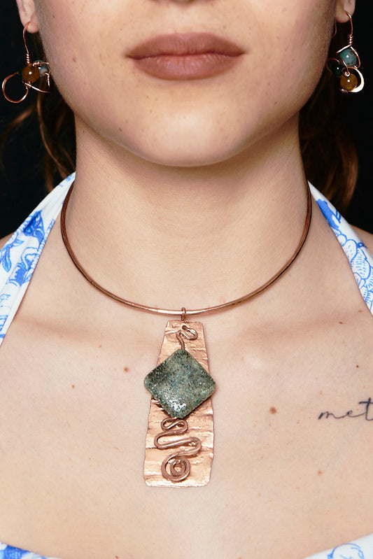 Gioco Minerale – Copper Parure with Green Stone and Spirals